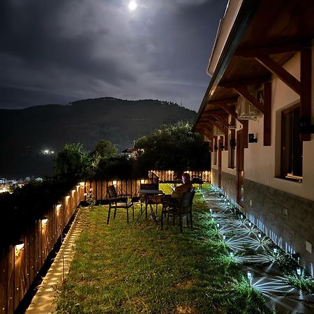 Guest House Mario Berat Bagian luar foto