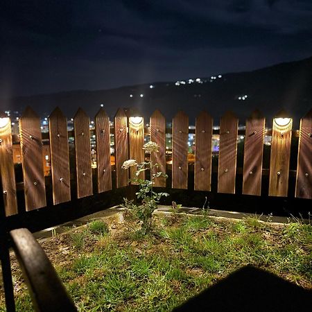 Guest House Mario Berat Bagian luar foto