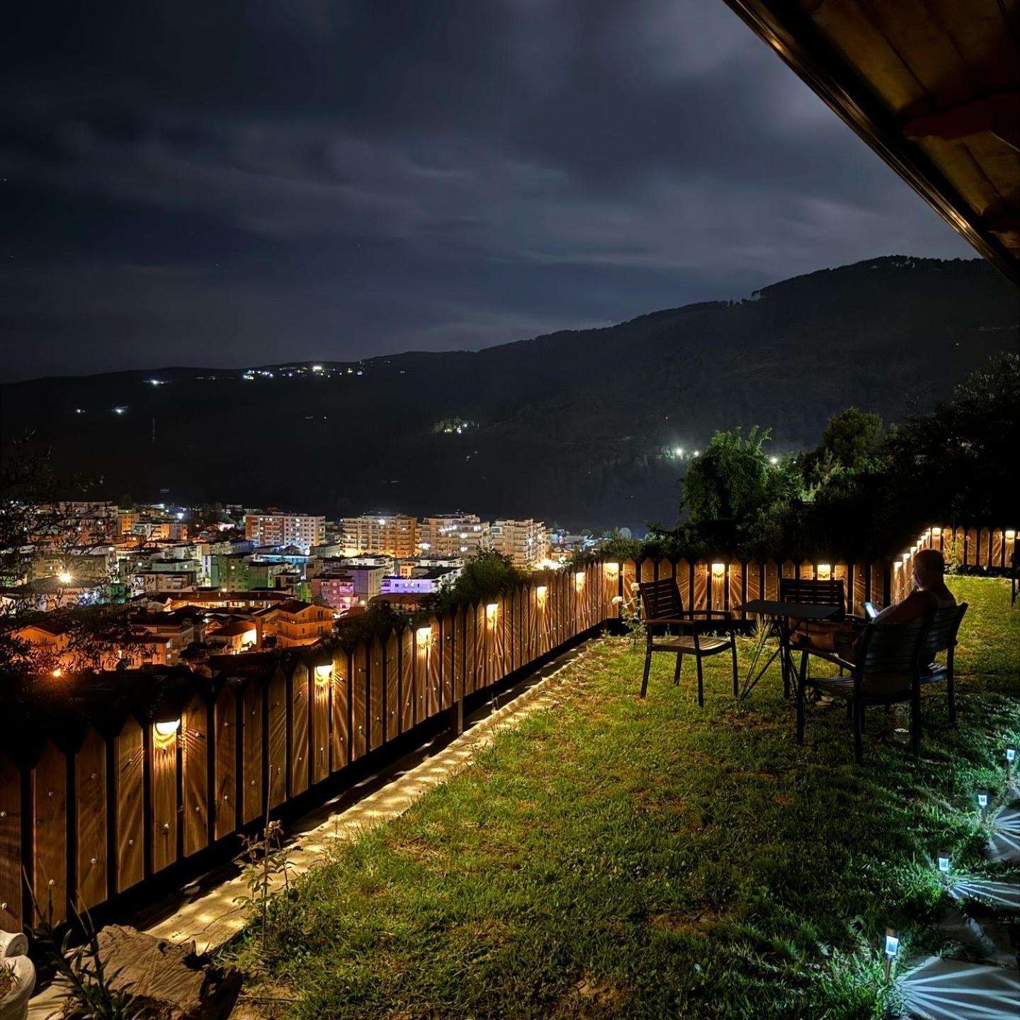 Guest House Mario Berat Bagian luar foto